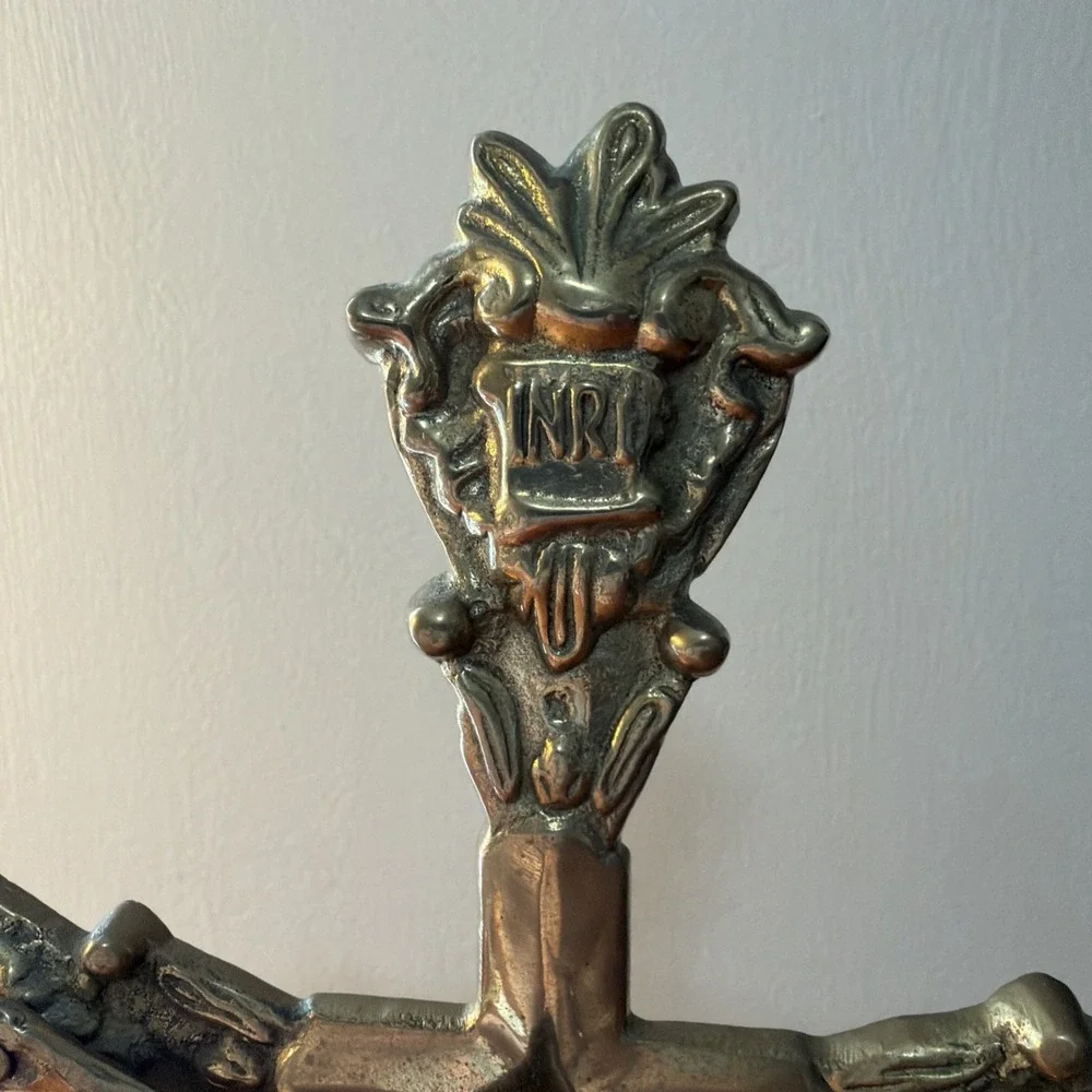 Large Vintage MCM Jesus Christ Solid Brass Cross Tabletop Standing 15